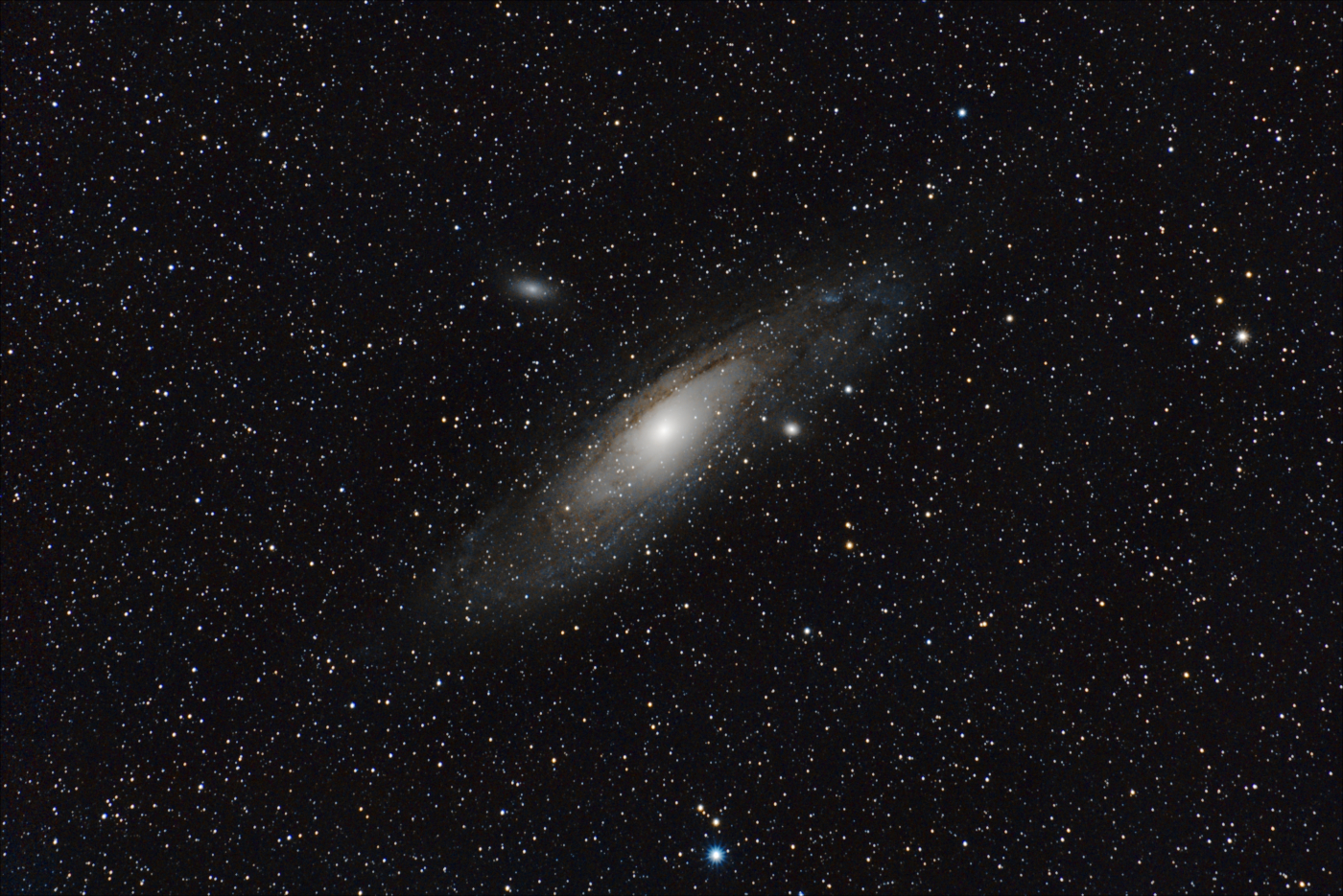 The final calibrated and stacked image of Andromeda with my Tamron telephoto zoom lens, utilizing Siril for calibration processing, alignment, stacking, and stretching.