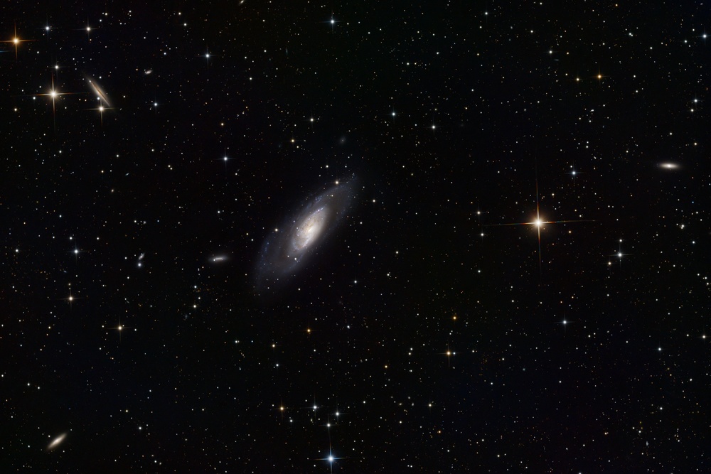 5h33m (111 x 3min) Broadband. Processed with GraXpert.